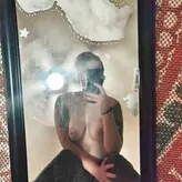 Your Favorite Dumb Btch голая #0011