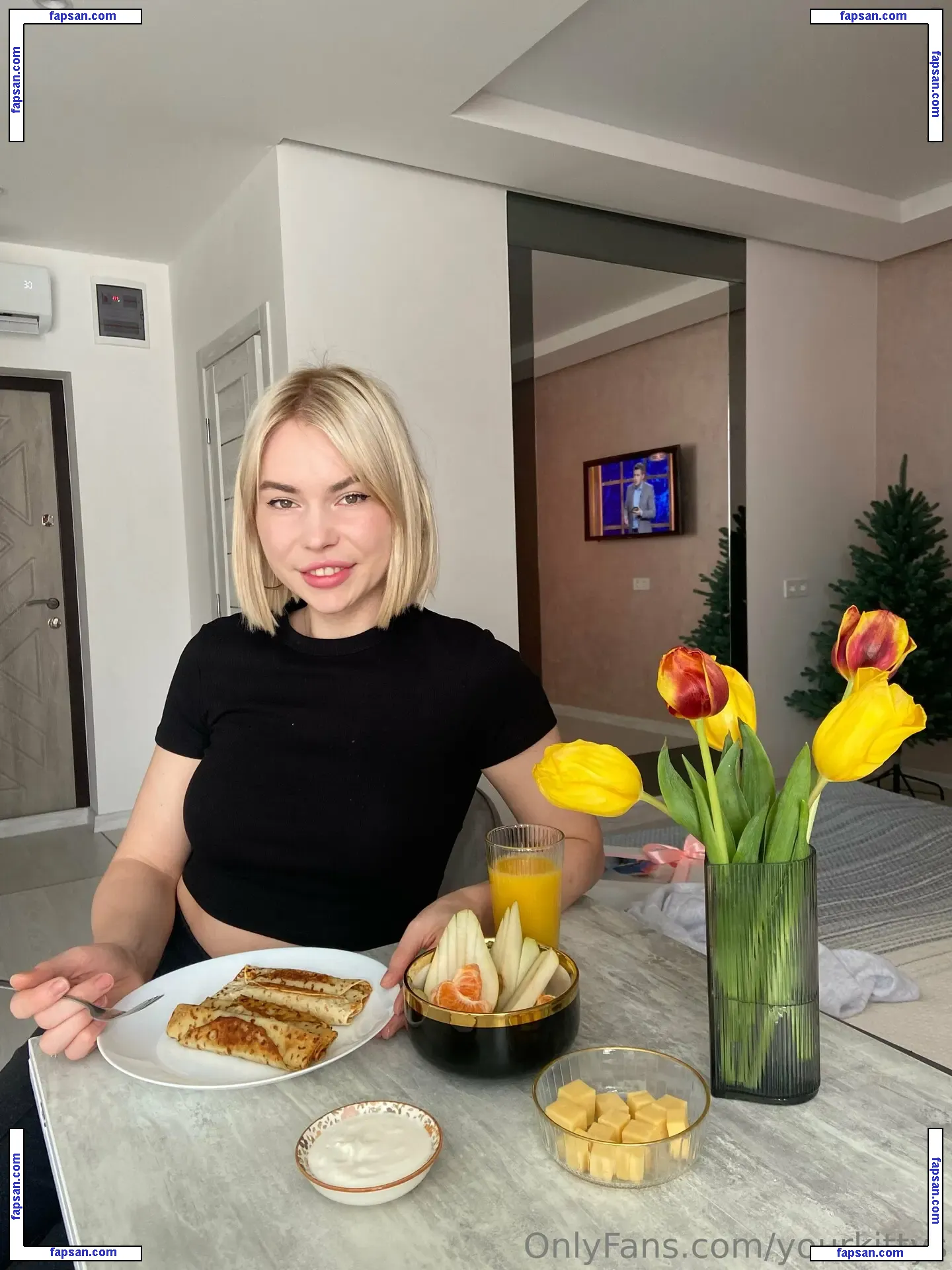 yourkittys nude photo #0020 from OnlyFans