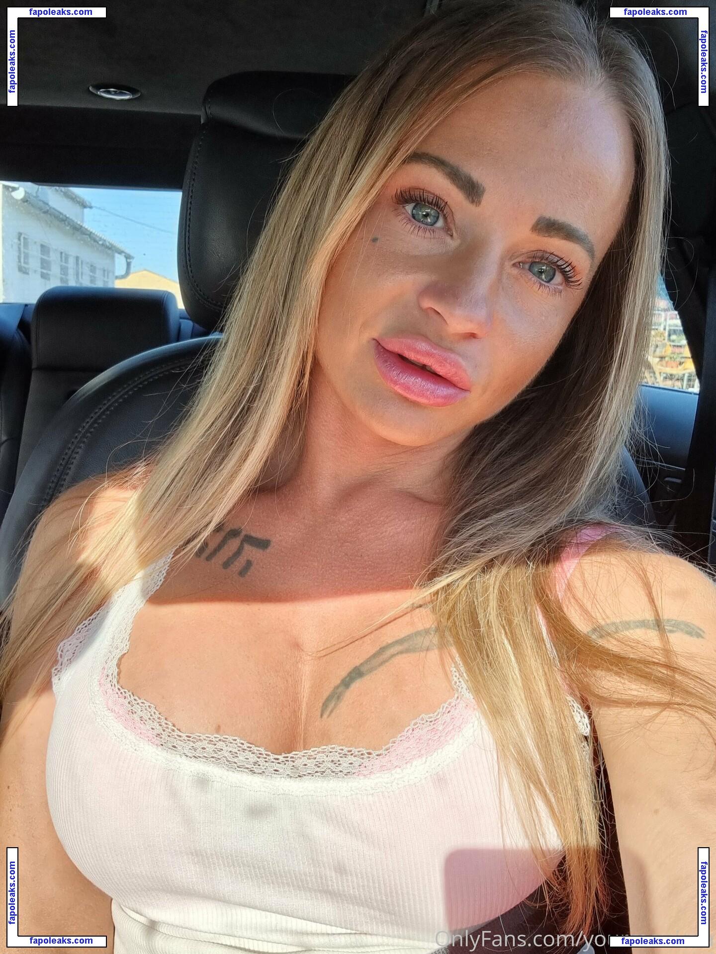 yourmonicaa / yourmonica nude photo #0001 from OnlyFans