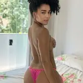 yours_queen голая #0063