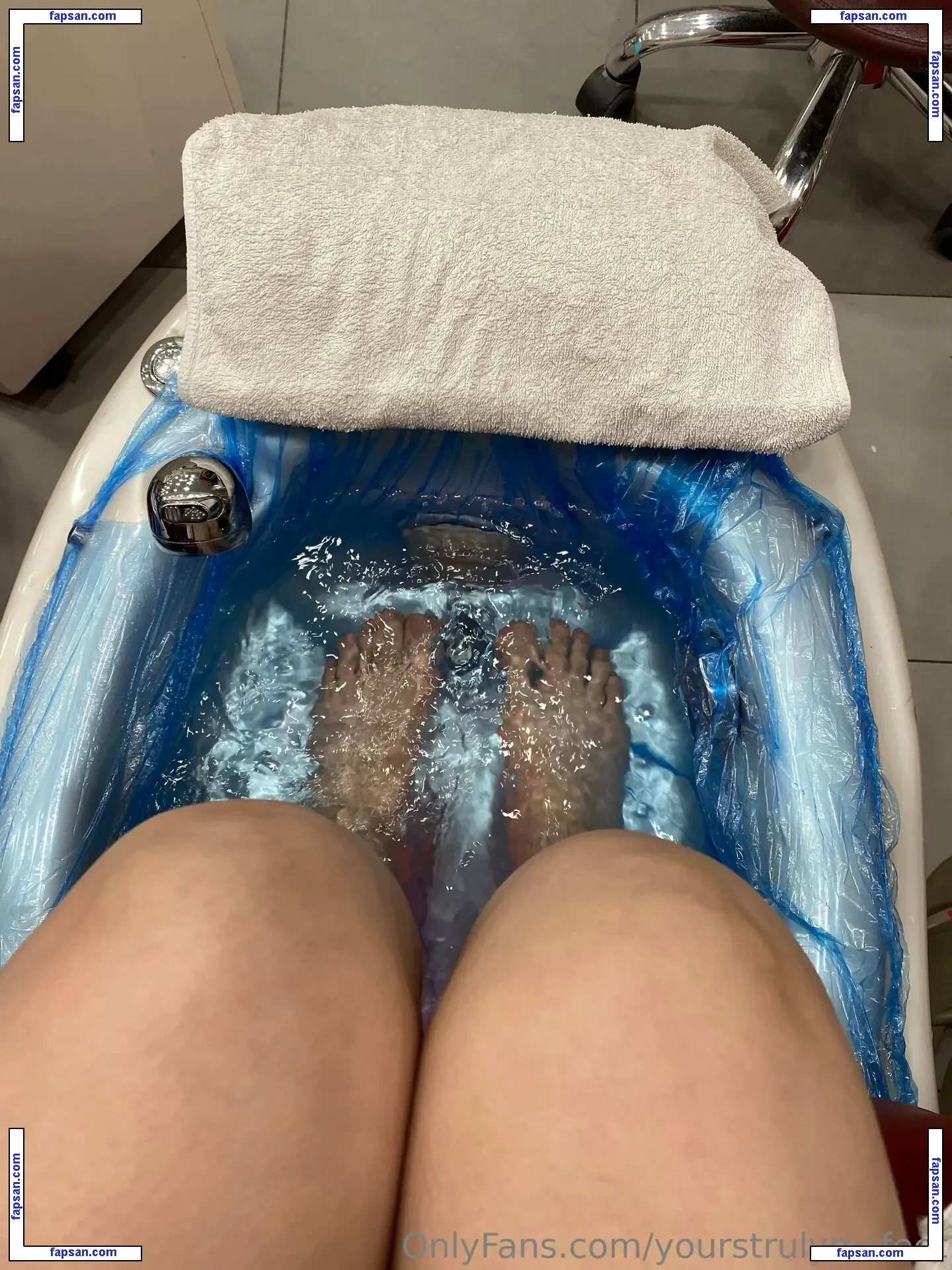 yourstrulymsfeet nude photo #0003 from OnlyFans
