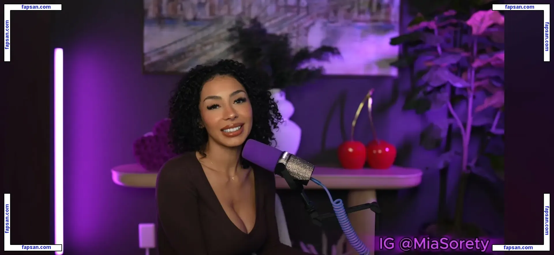 YouTube Reactors nude photo #0002 from OnlyFans