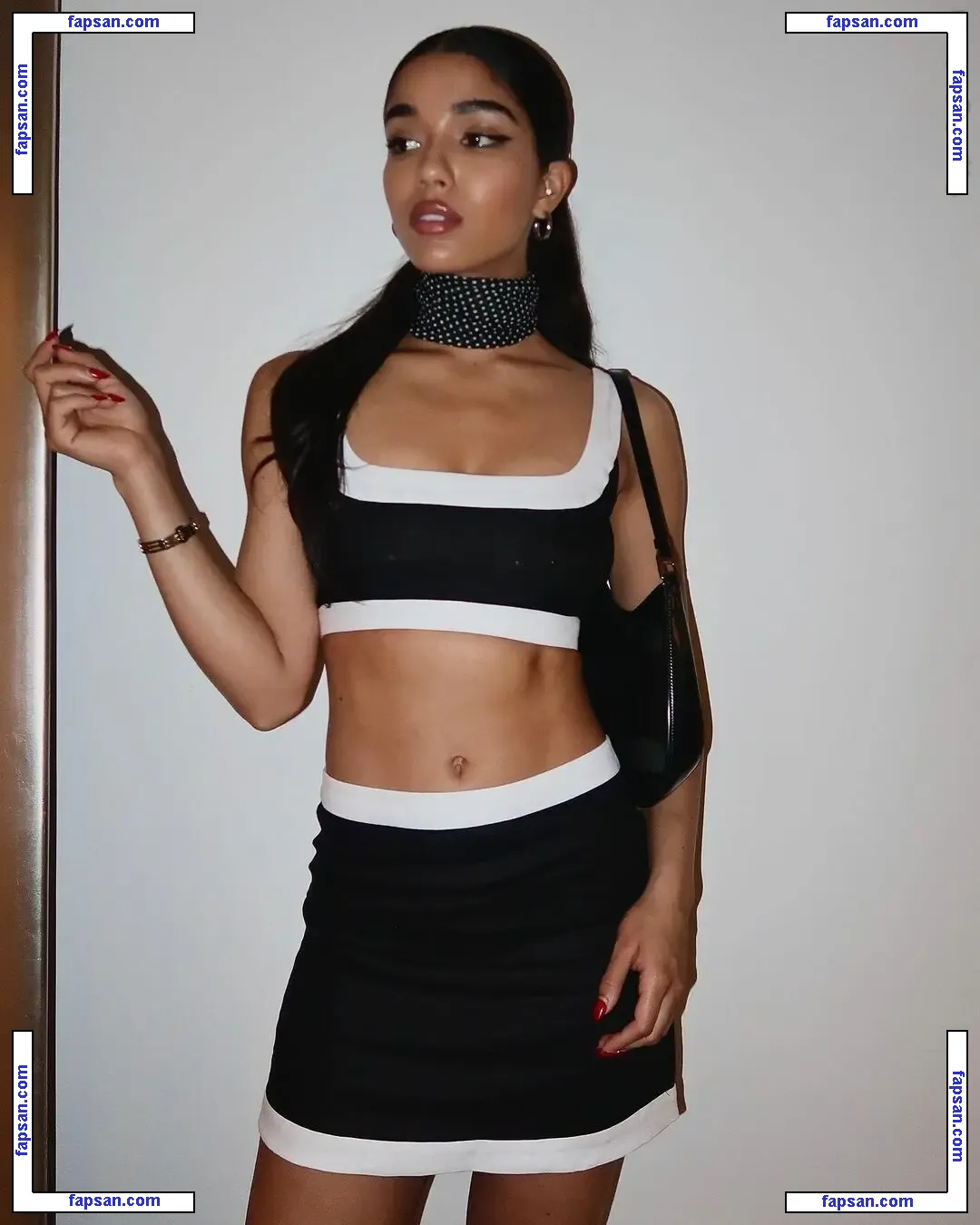 Yovanna Ventura nude photo #0736 from OnlyFans