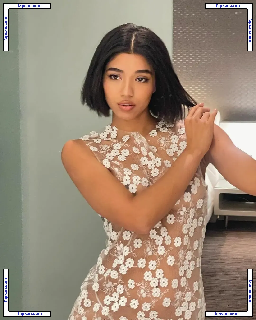 Yovanna Ventura nude photo #0850 from OnlyFans