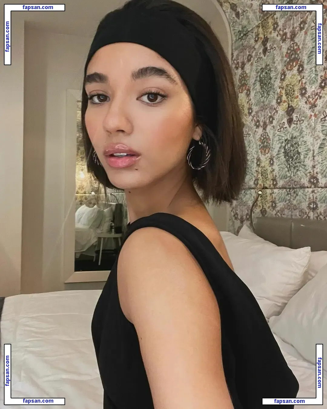 Yovanna Ventura nude photo #0888 from OnlyFans