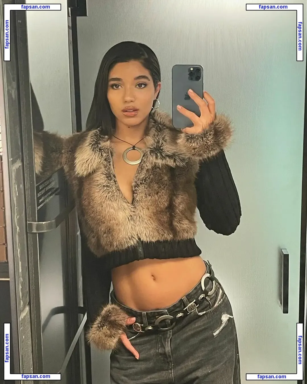 Yovanna Ventura nude photo #0895 from OnlyFans