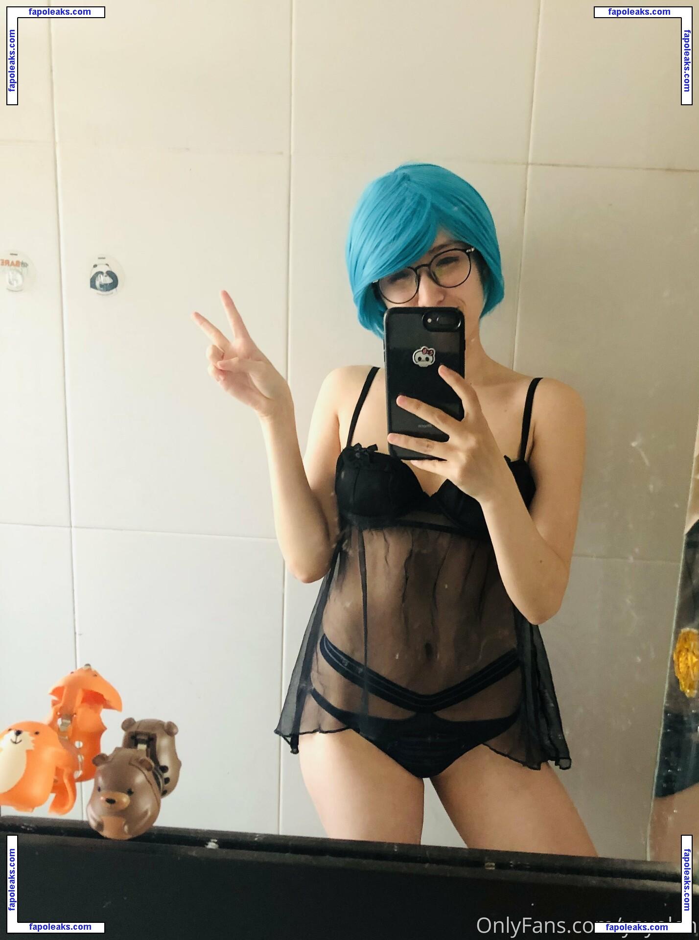 Yoyolen / yolenaparicio nude photo #0027 from OnlyFans