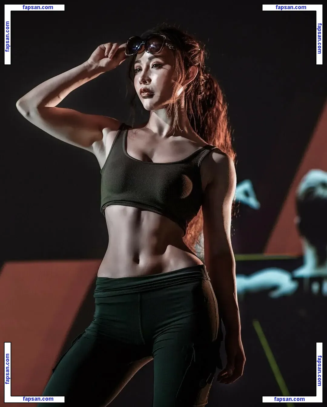 Yuan Herong nude photo #0417 from OnlyFans