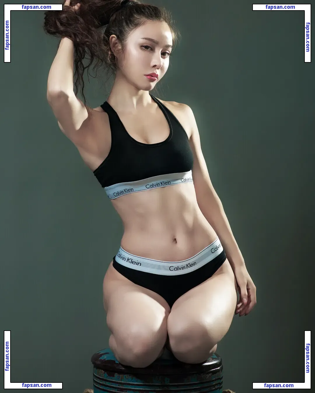 Yuan Herong nude photo #0435 from OnlyFans