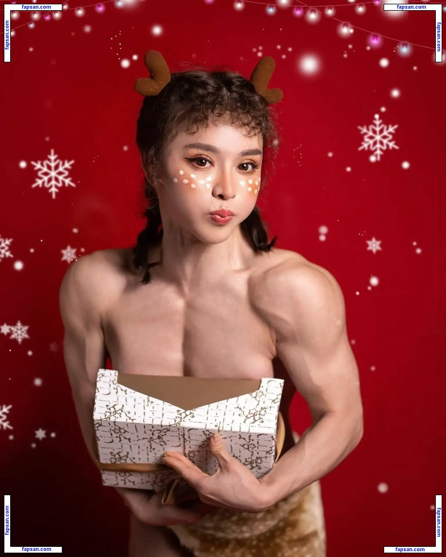 Yuan Herong nude photo #0640 from OnlyFans
