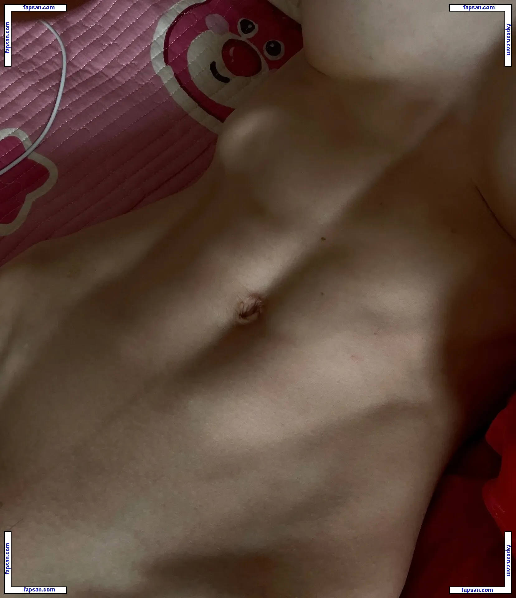 Yuan Herong nude photo #0651 from OnlyFans