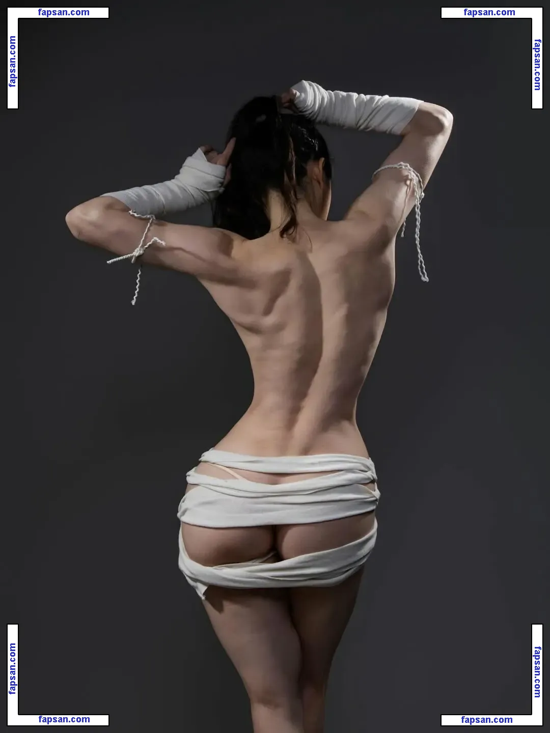 Yuan Herong nude photo #0678 from OnlyFans