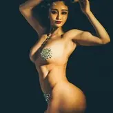 Yuan Herong nude #0658