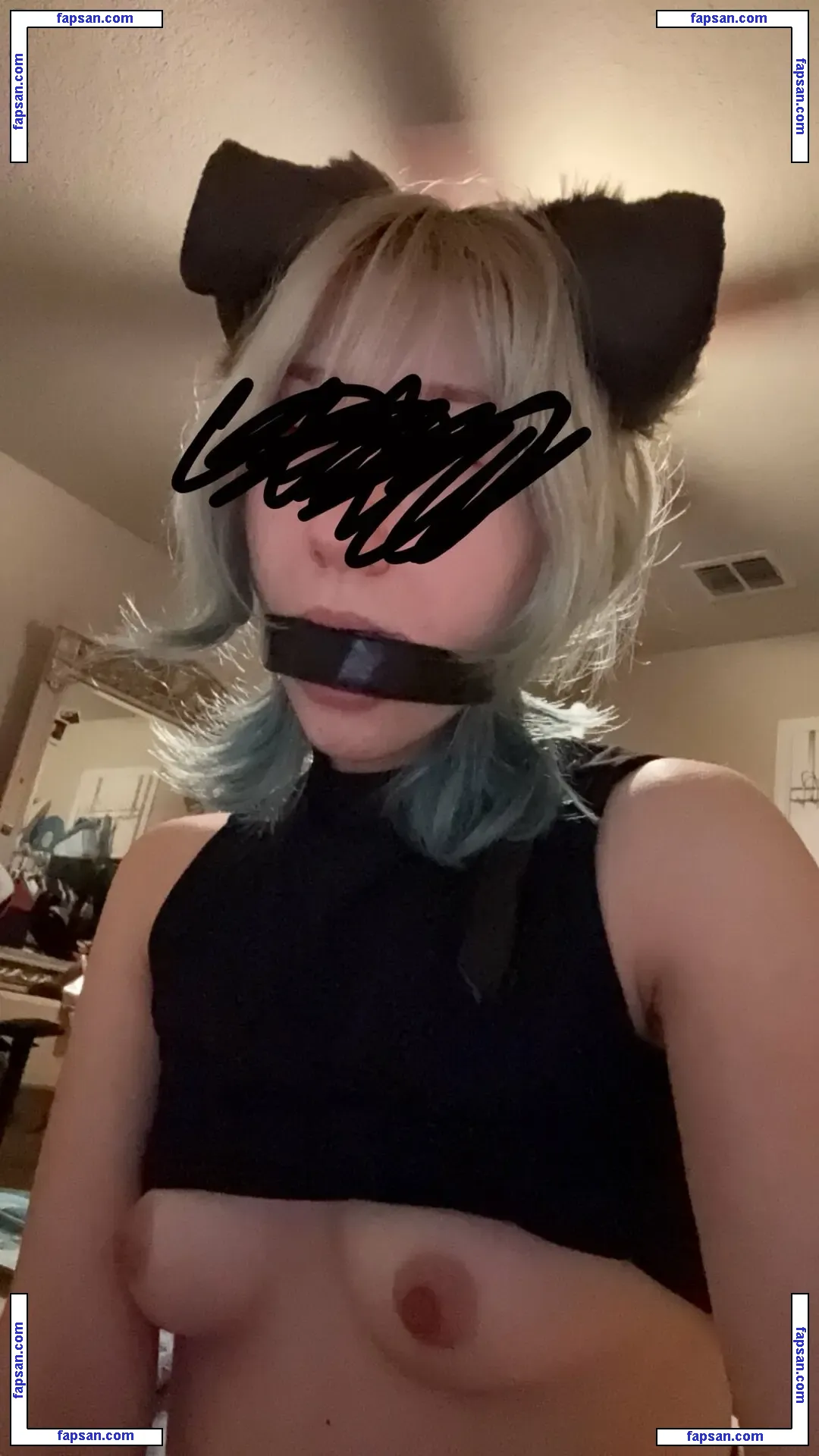 Yuckyogurt голая фото #0003 с Онлифанс