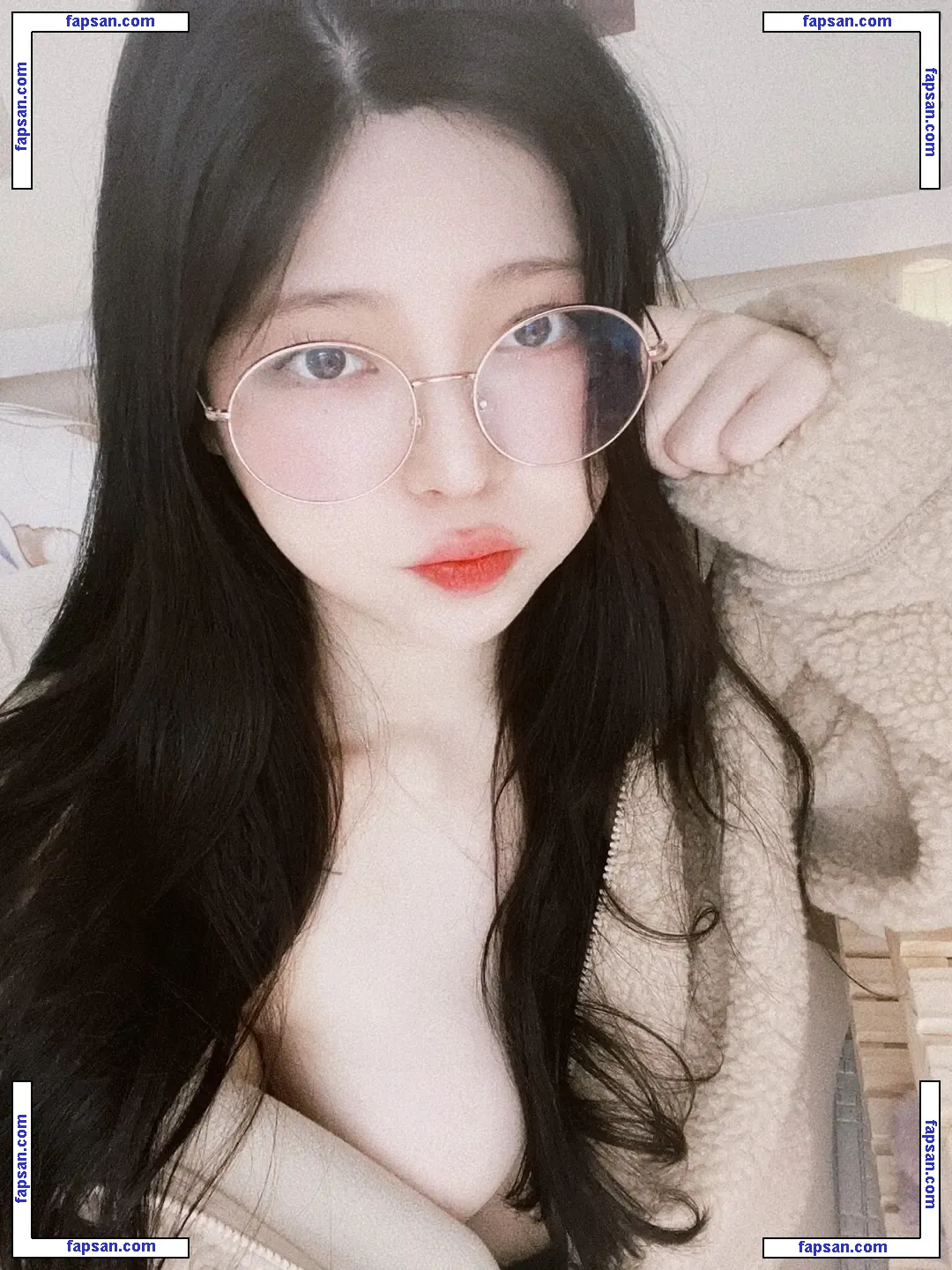yudiii nude photo #0009 from OnlyFans