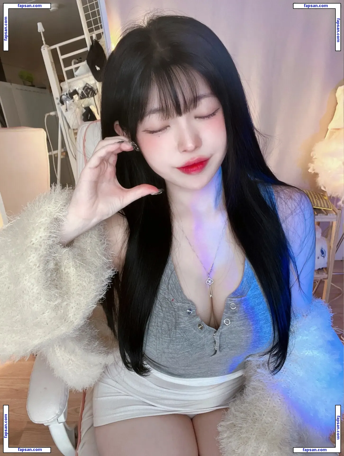 yudiii nude photo #0027 from OnlyFans