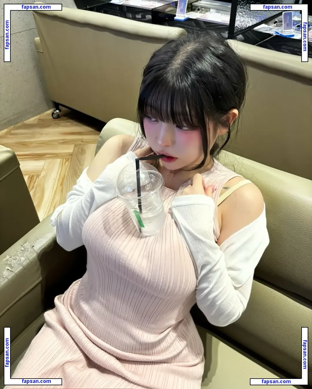 yudiii nude photo #0189 from OnlyFans