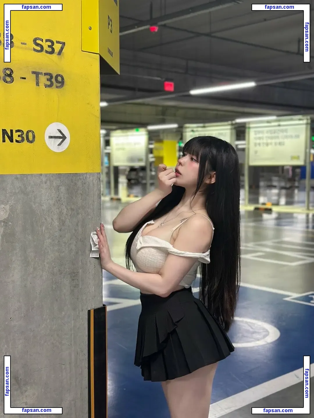 yudiii nude photo #0216 from OnlyFans