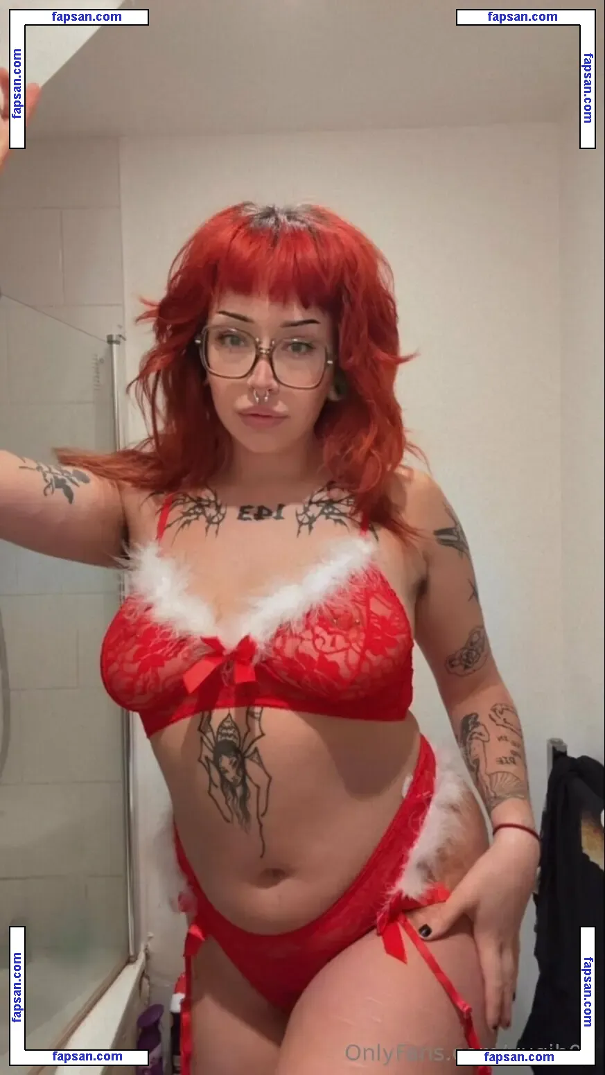 yugih0e nude photo #0030 from OnlyFans