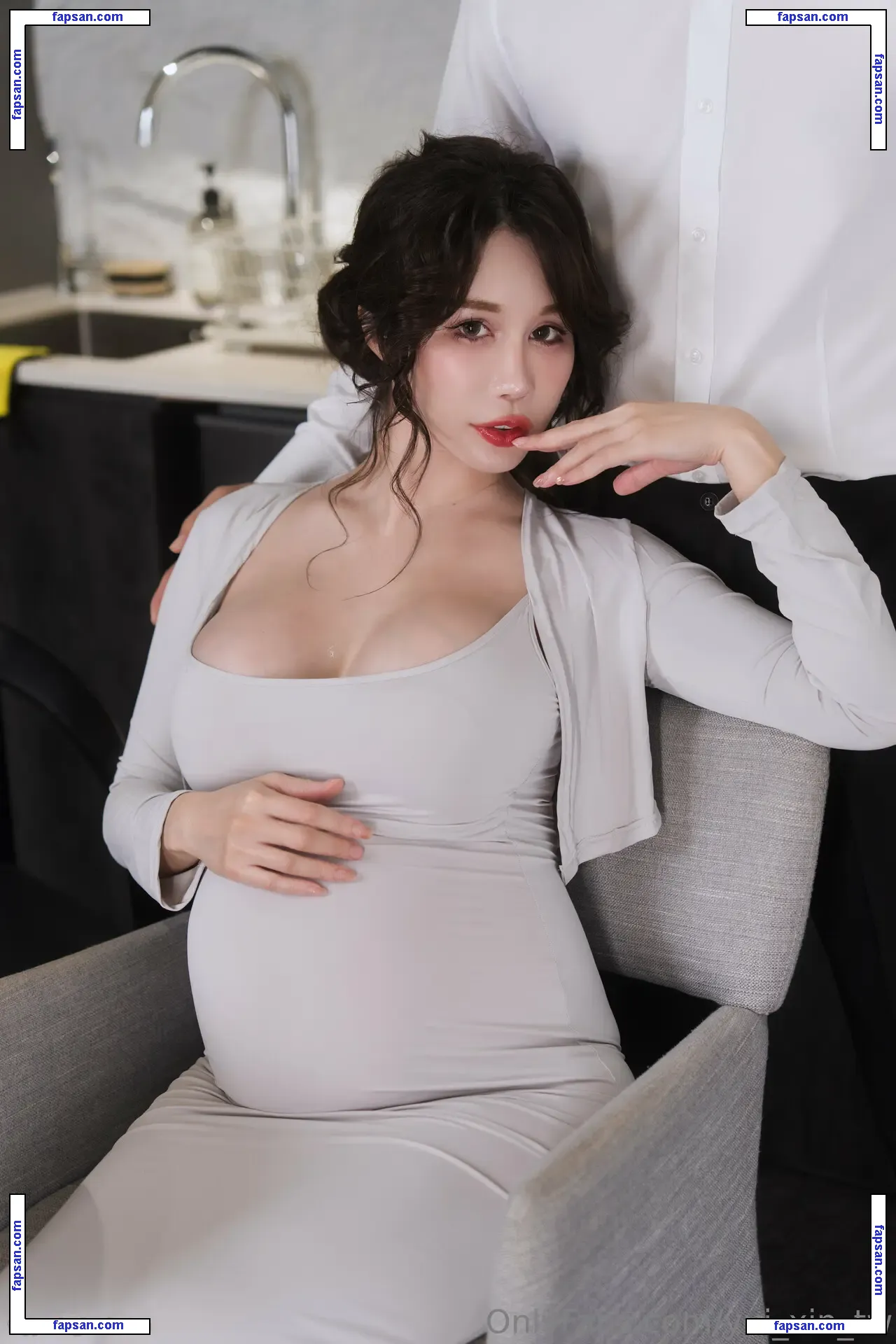 Yui Xin nude photo #0043 from OnlyFans