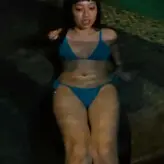 Yujin голая #0100