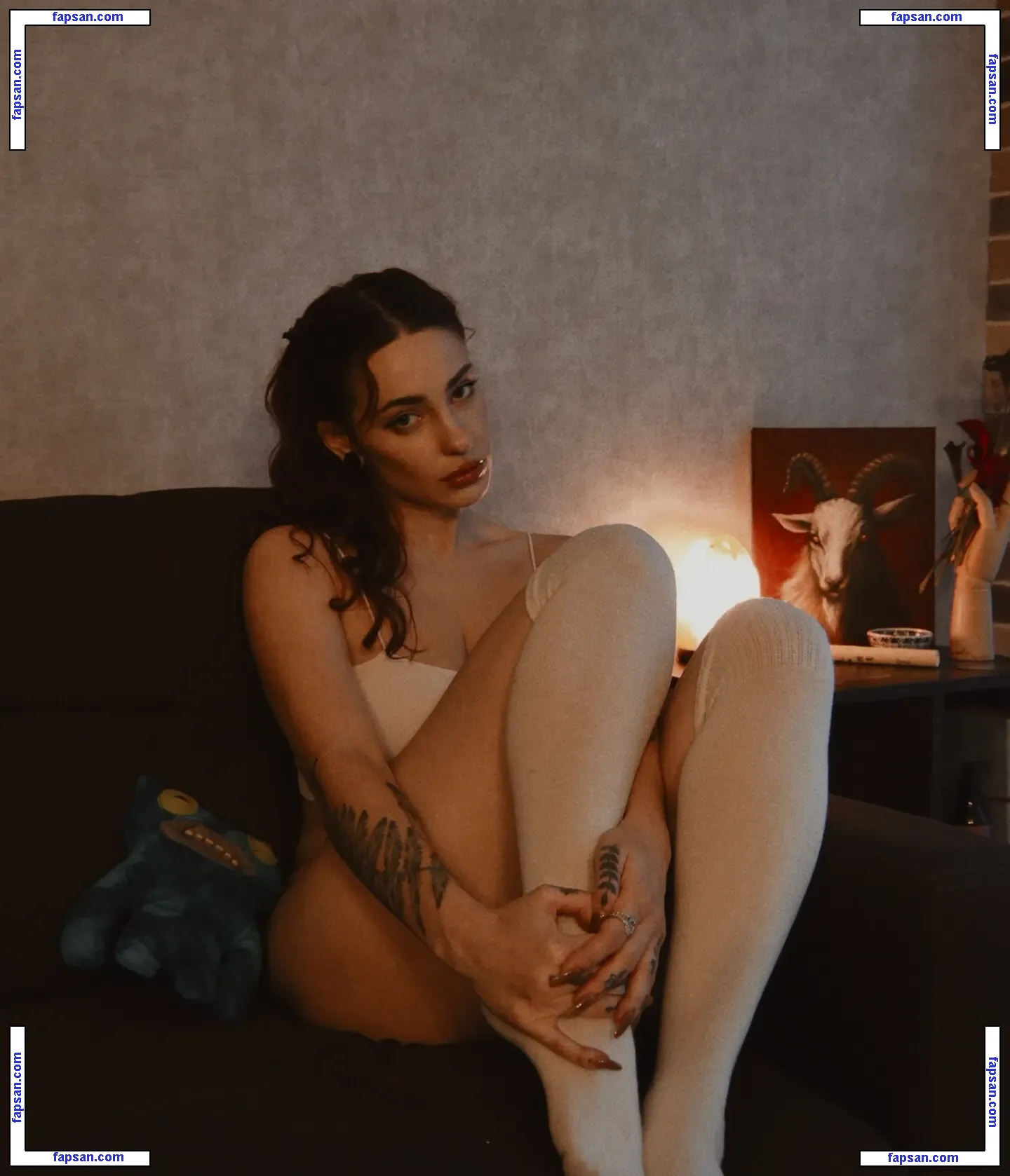 Yulia Shunina nude photo #0023 from OnlyFans