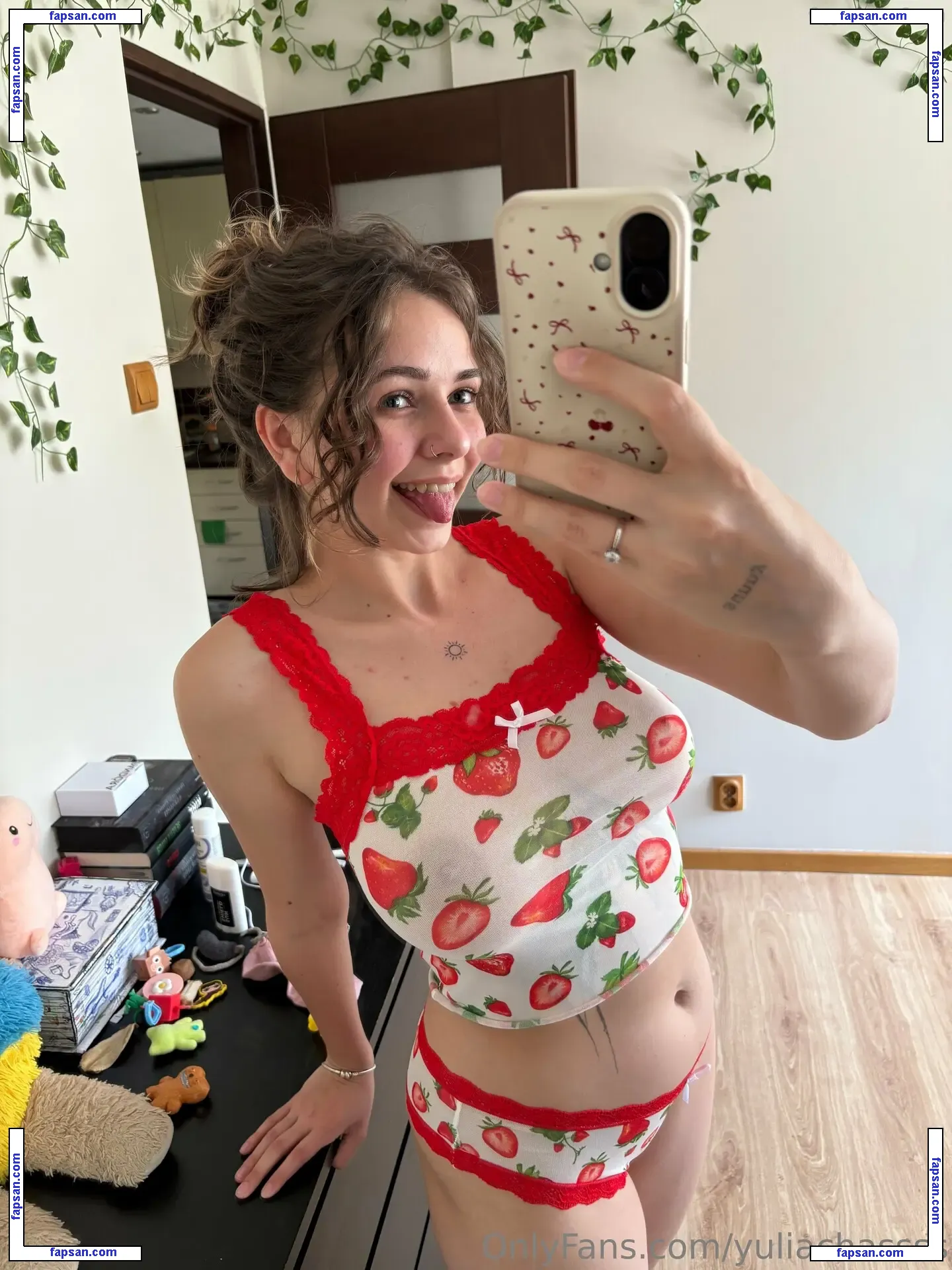 yulkachash nude photo #0091 from OnlyFans