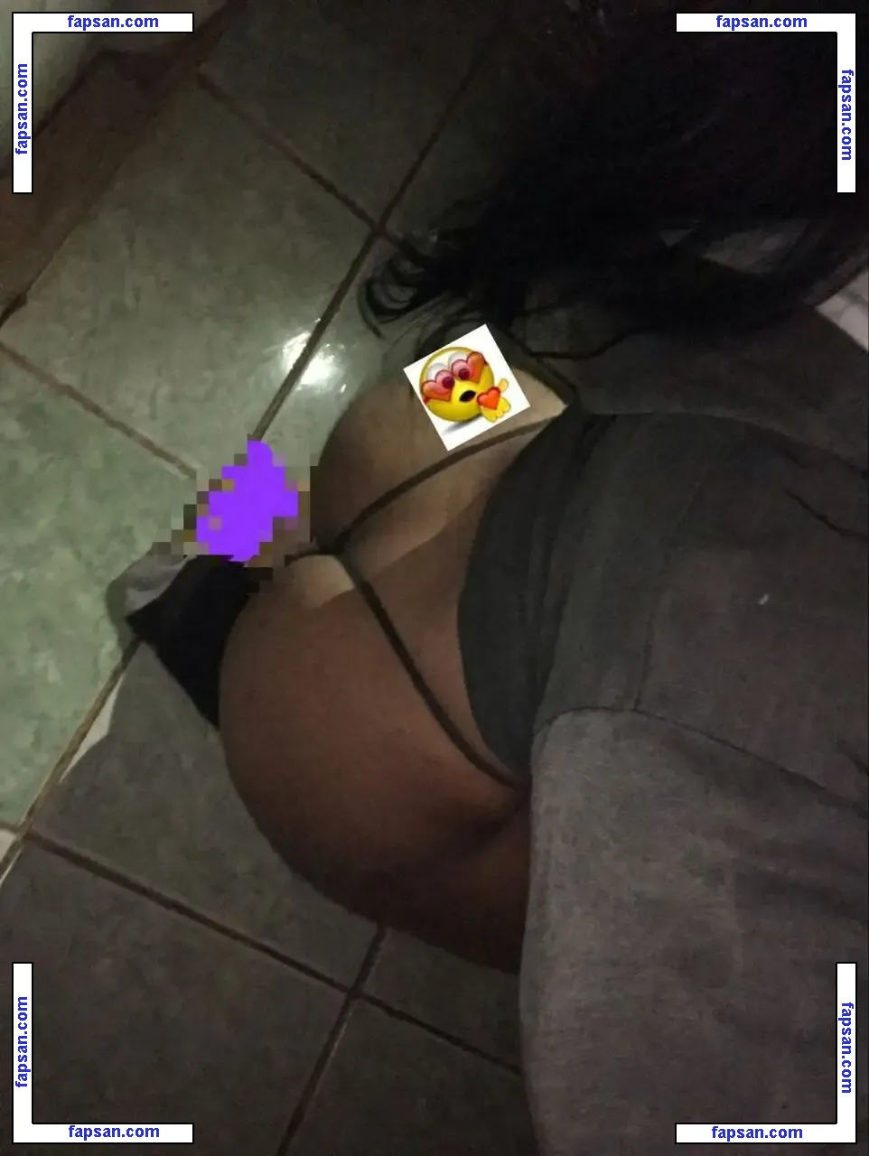 Yumixvd nude photo #0002 from OnlyFans