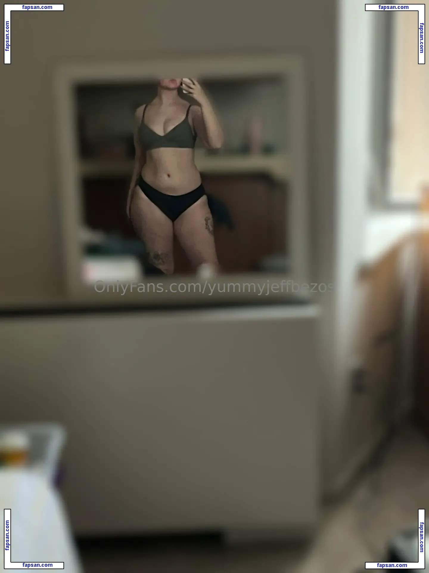 yummyjeffbezos nude photo #0010 from OnlyFans