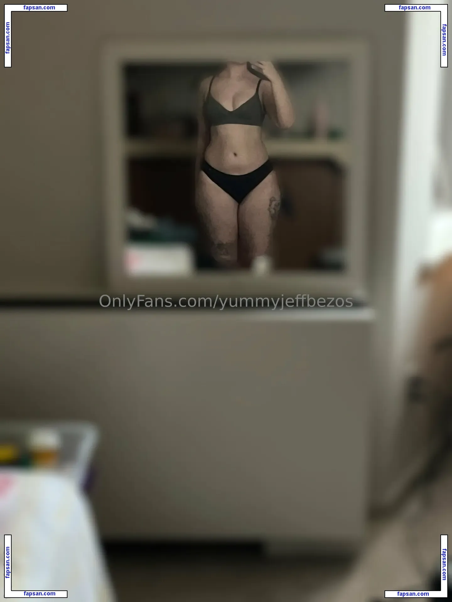 yummyjeffbezos nude photo #0020 from OnlyFans