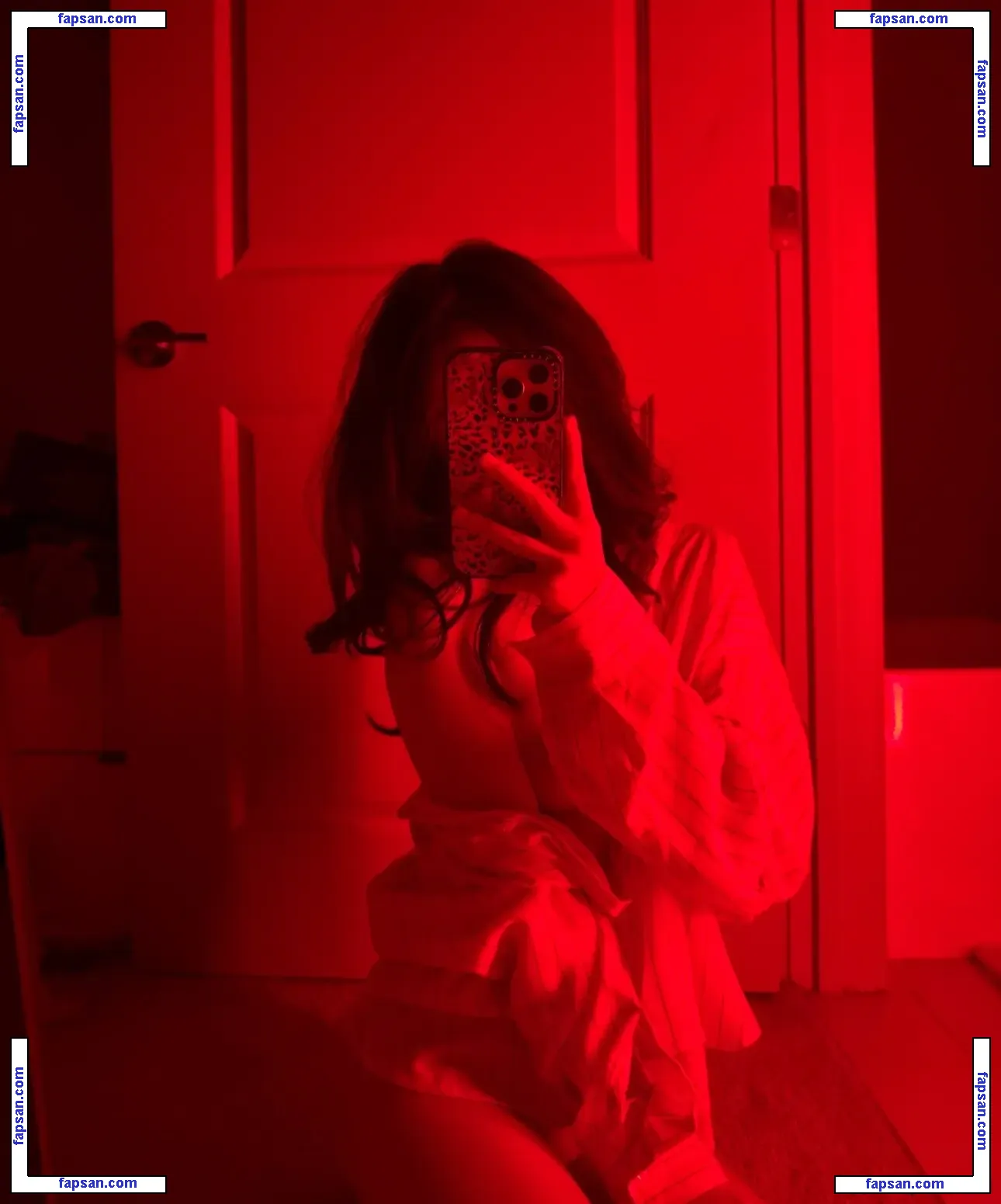 yuna733322 nude photo #0004 from OnlyFans