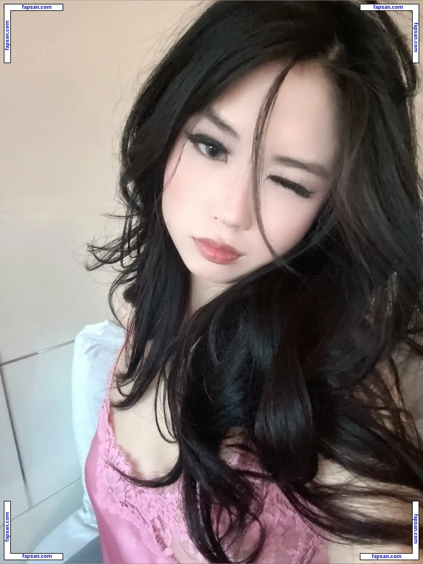 yuna733322 nude photo #0008 from OnlyFans