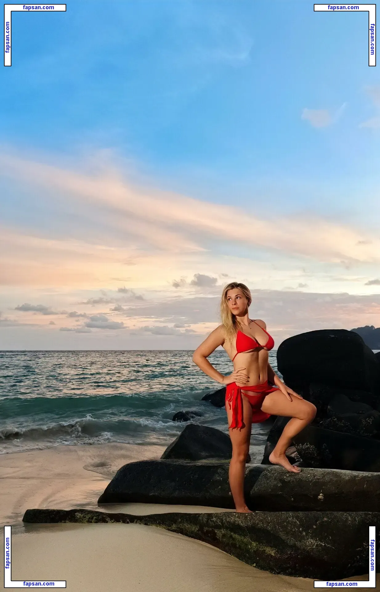 Yunakairi nude photo #0116 from OnlyFans