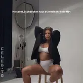 Yungstachel голая #0020