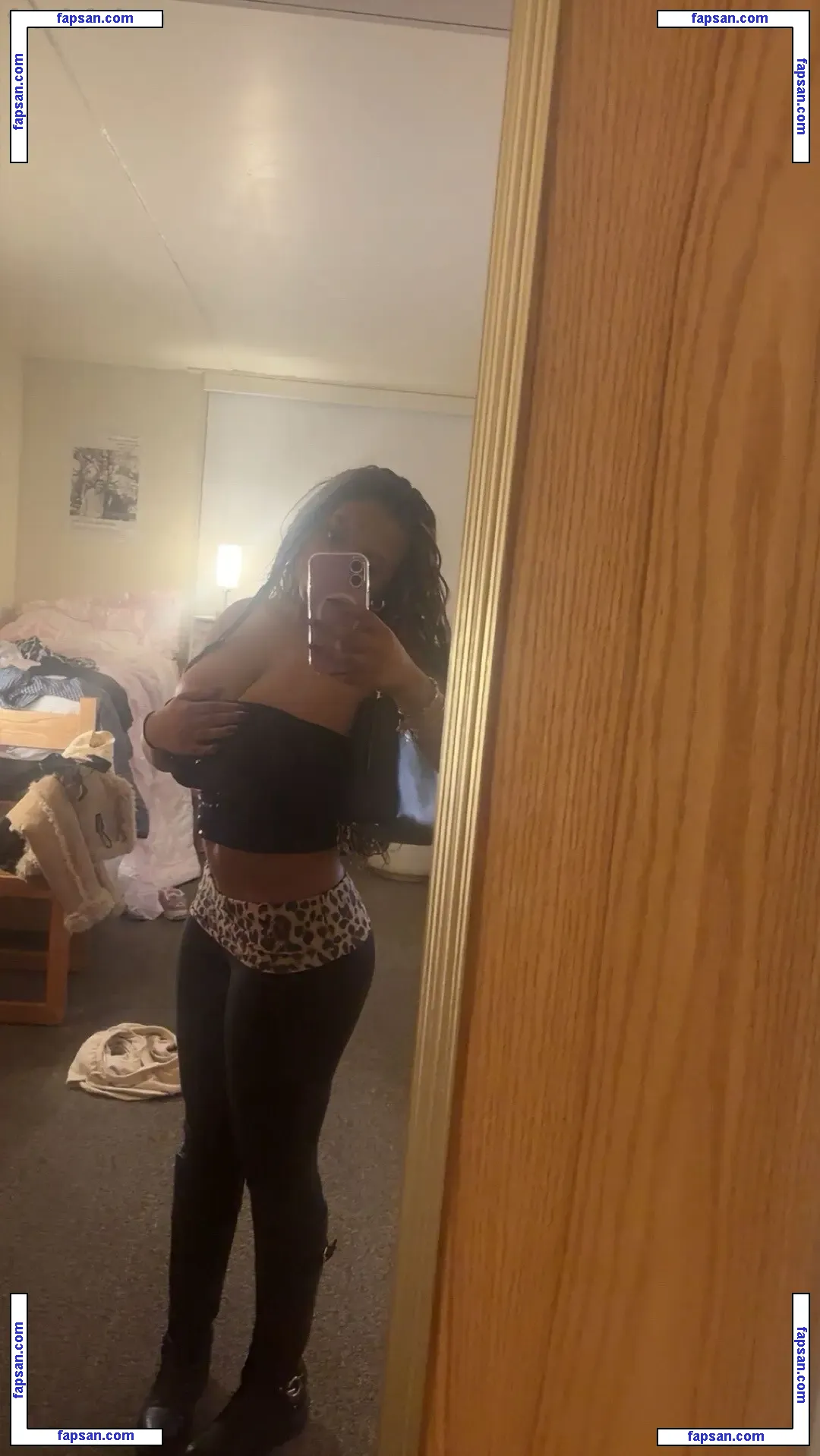 Yup_tay голая фото #0001 с Онлифанс