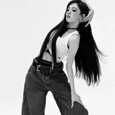 _Yuqi_ голая #0052