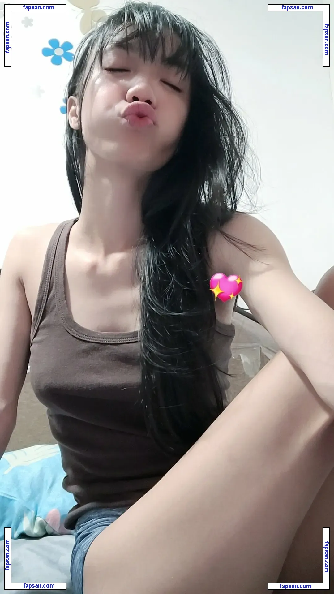 Yurie Heart nude photo #0015 from OnlyFans