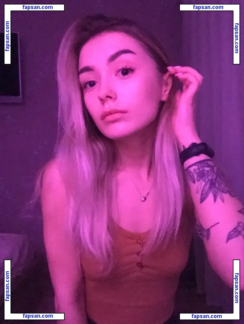 yurinova nude photo #0001 from OnlyFans