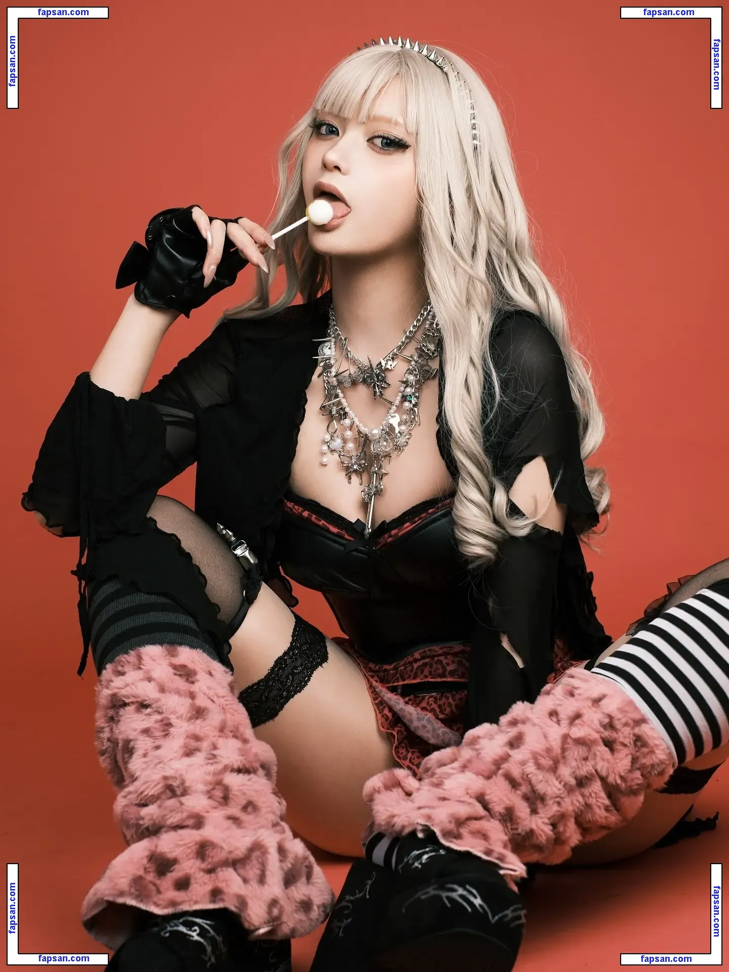 Yuriyuri Fanclub nude photo #0017 from OnlyFans