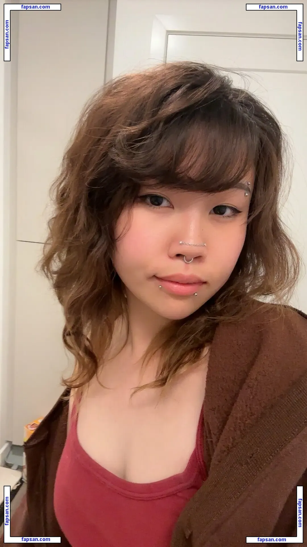 yuronono голая фото #0003 с Онлифанс