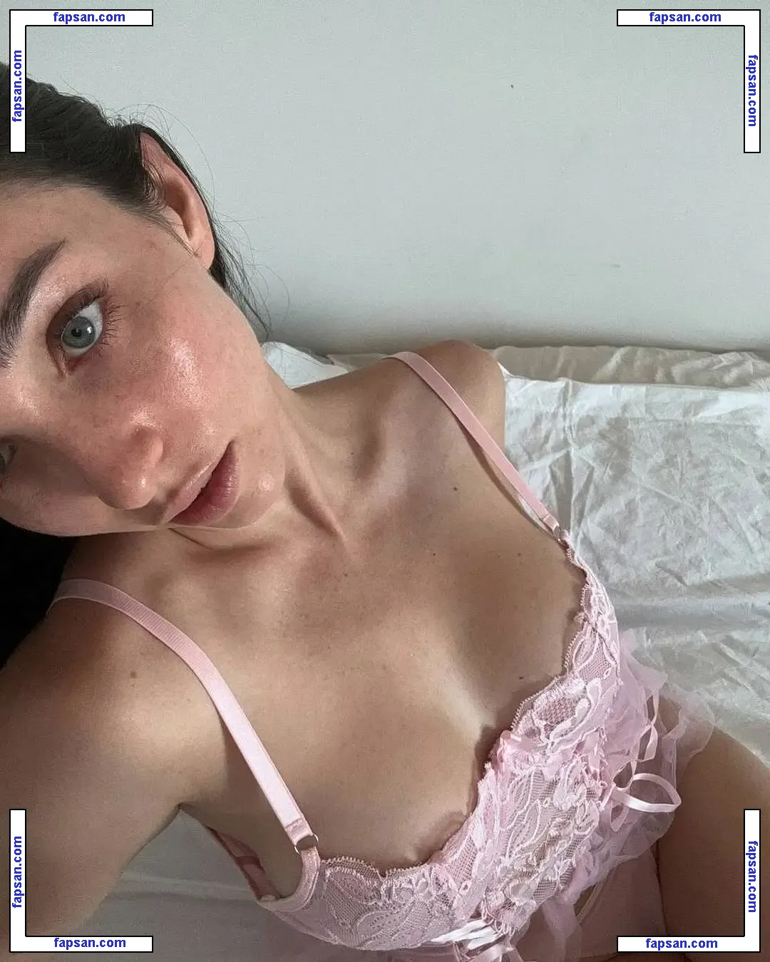 Yuval_raz голая фото #0016 с Онлифанс