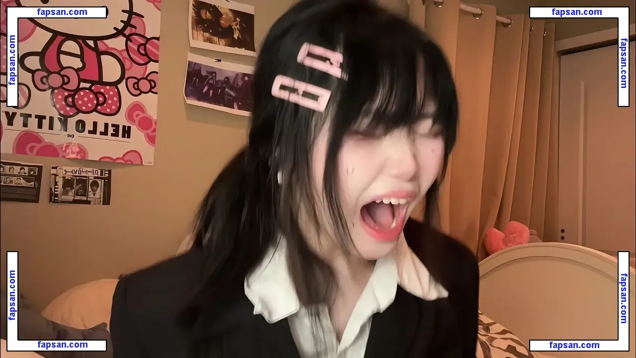 yuyuslivestreamdiary голая фото #0001 с Онлифанс