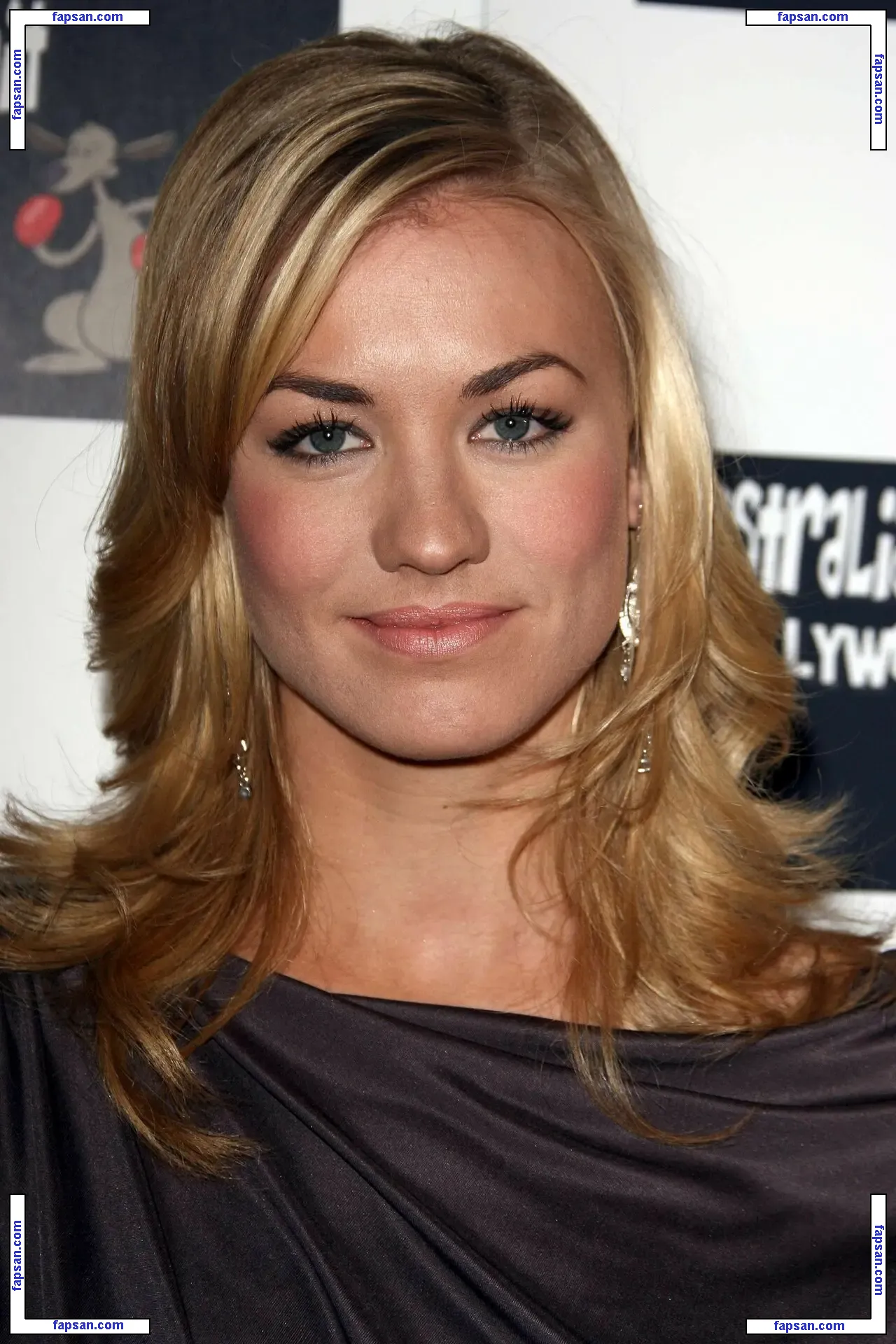 Yvonne Strahovski nude photo #0669 from OnlyFans