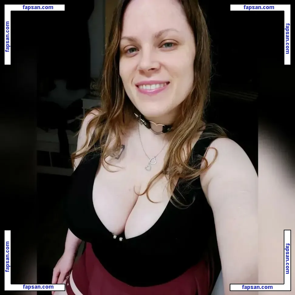 Yvonnekindl nude photo #0004 from OnlyFans