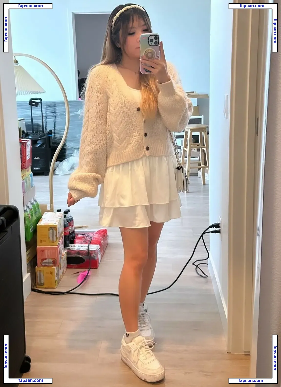 Yvonnie nude photo #0420 from OnlyFans