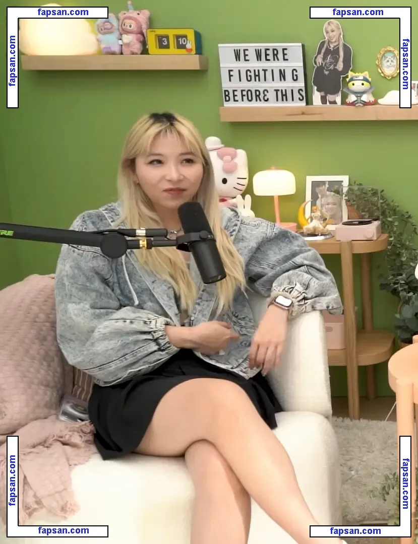 Yvonnie голая фото #0449 с Онлифанс