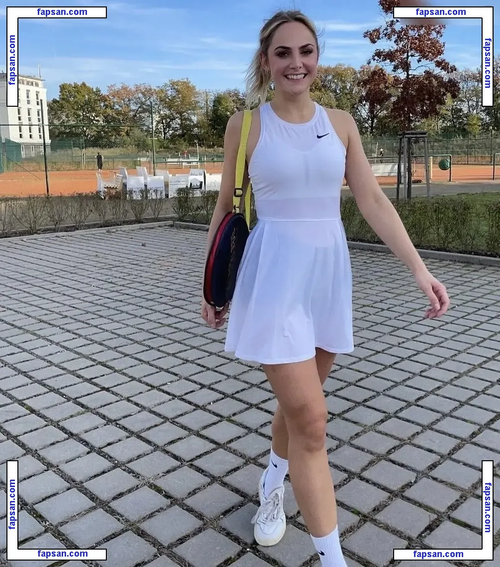 zahn.aerztin nude photo #0004 from OnlyFans