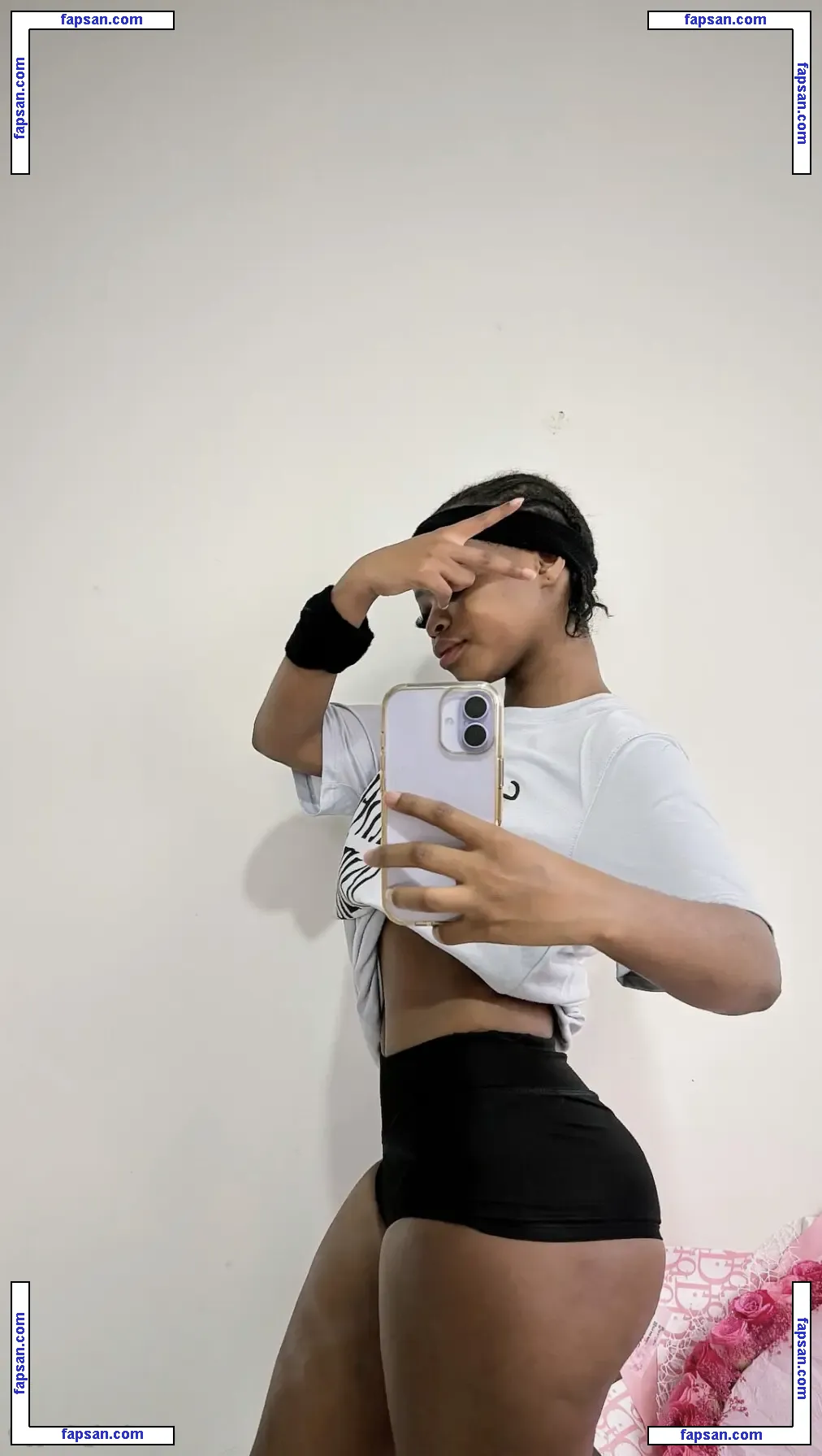 Zanele_shawtty голая фото #0001 с Онлифанс