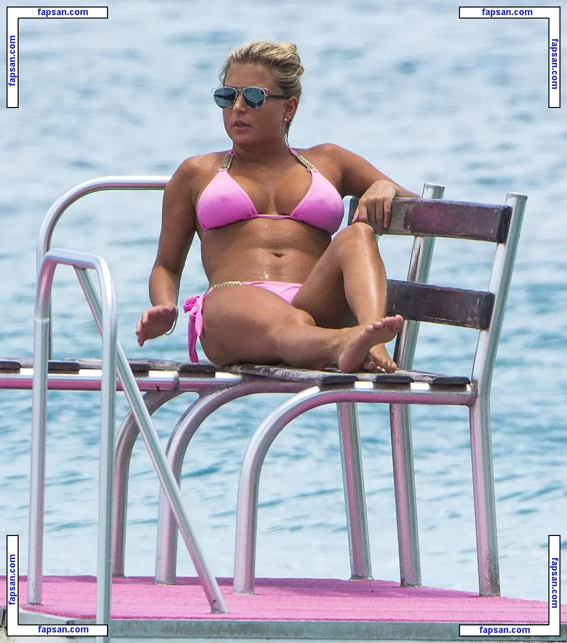 Zara Holland nude photo #0478 from OnlyFans