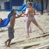 Zara Holland голая #0077